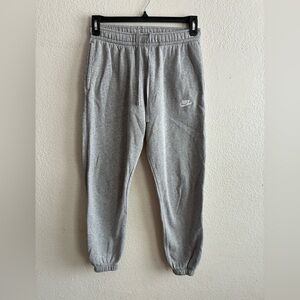 Nike Sportswear Club Fleece Joggers Sweatpants Light Grey S